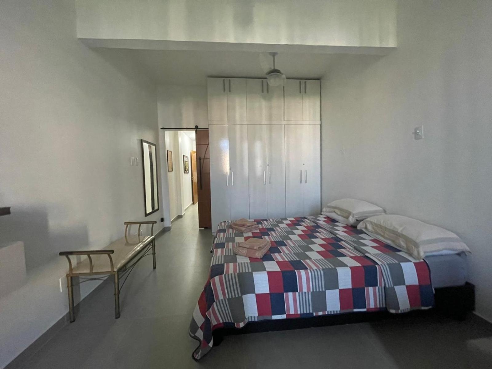 Appartamento Confortável Apto Cama Queen E Sofá Cama - Copacabana *